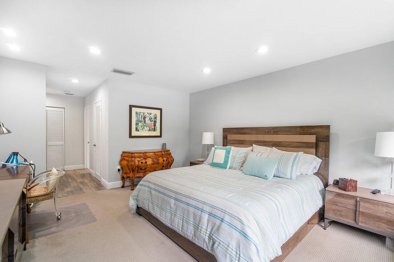 34 Stratford Lane Unit: D
