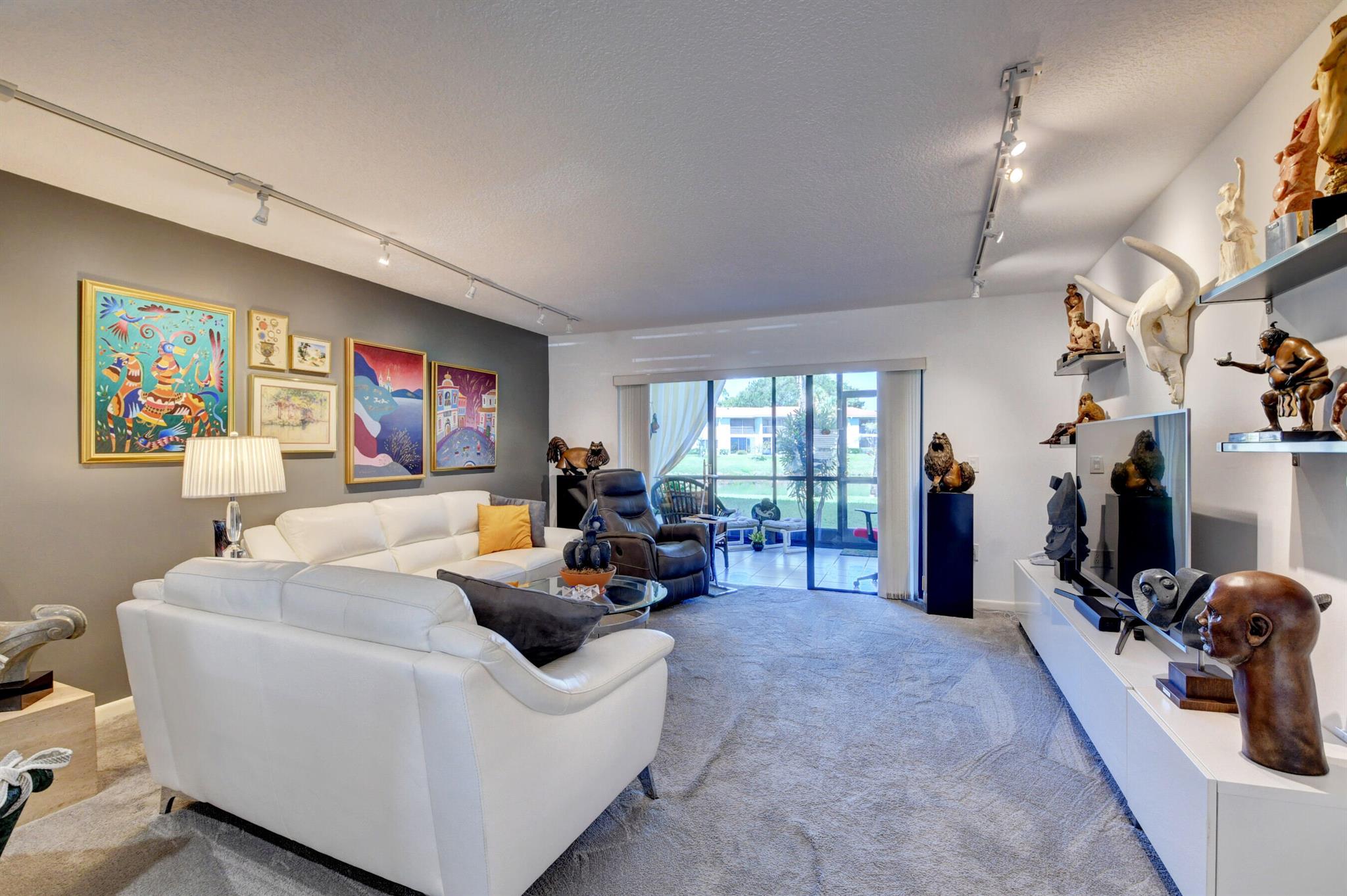 34 Southport Lane Unit: E
