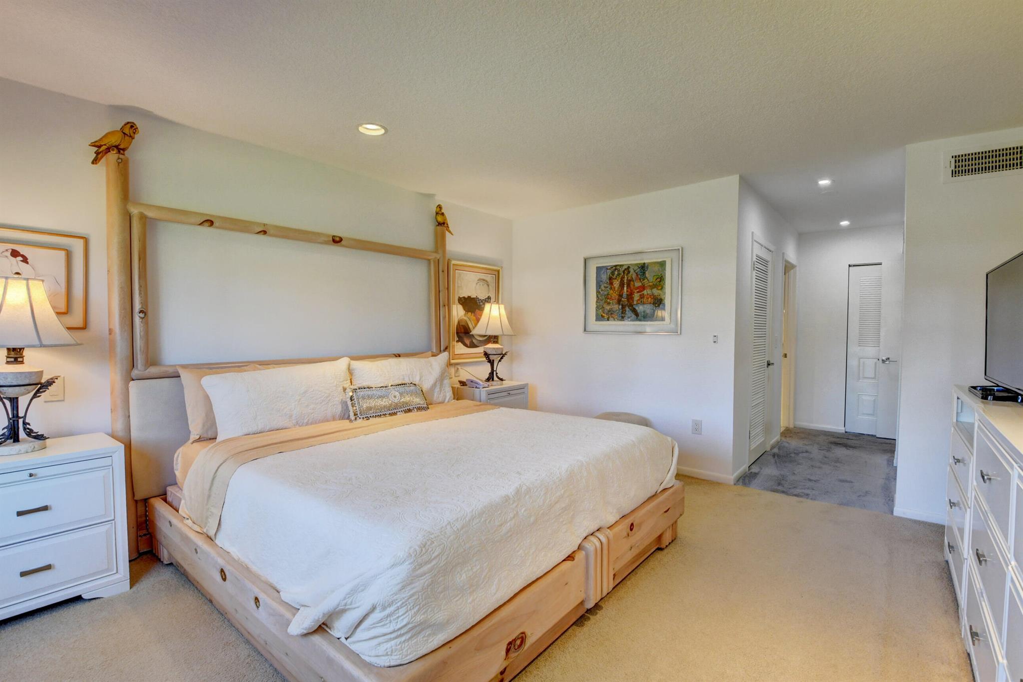 34 Southport Lane Unit: E
