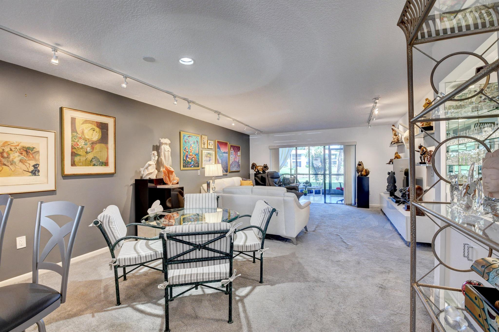 34 Southport Lane Unit: E