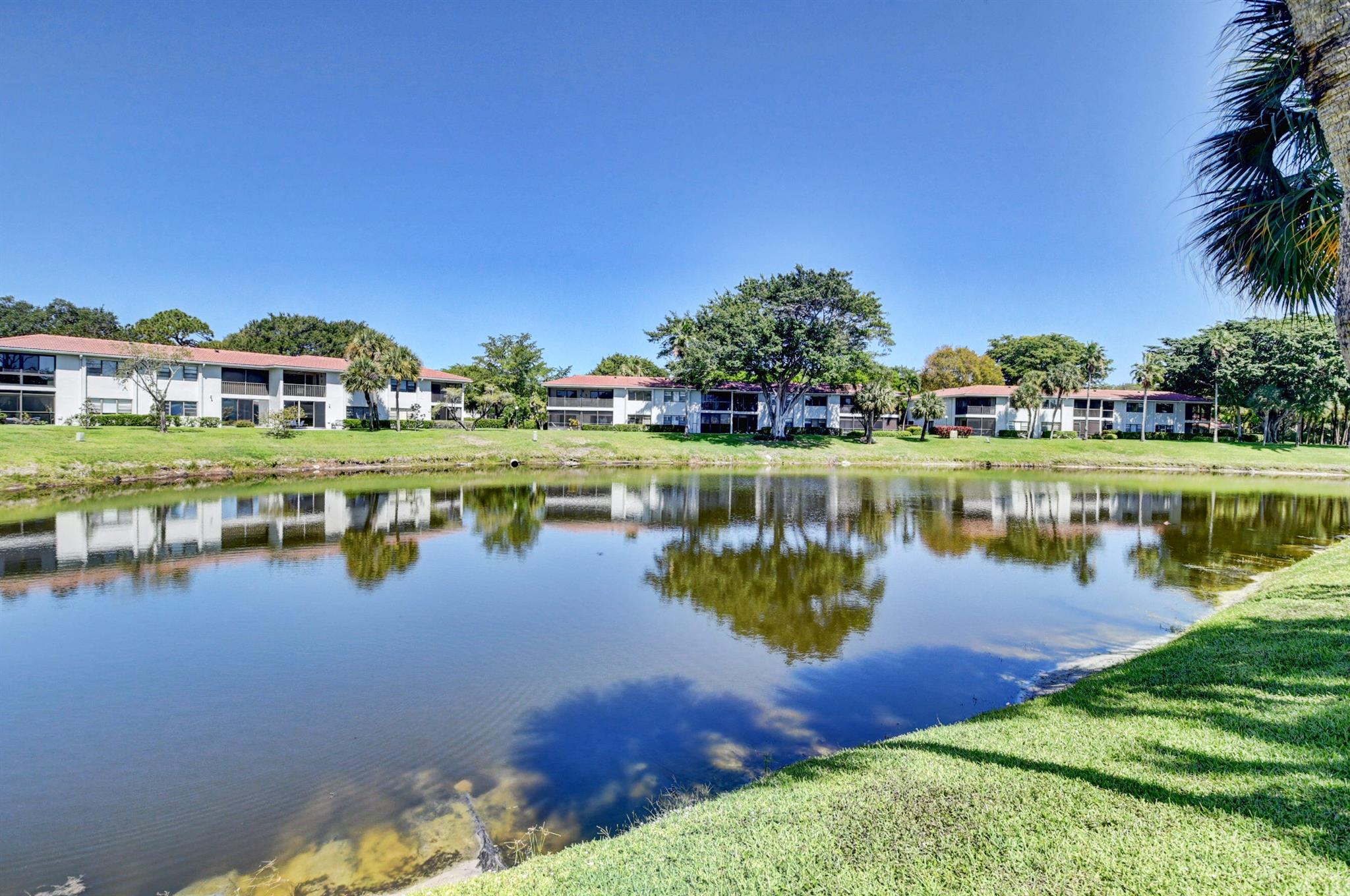 34 Southport Lane Unit: E