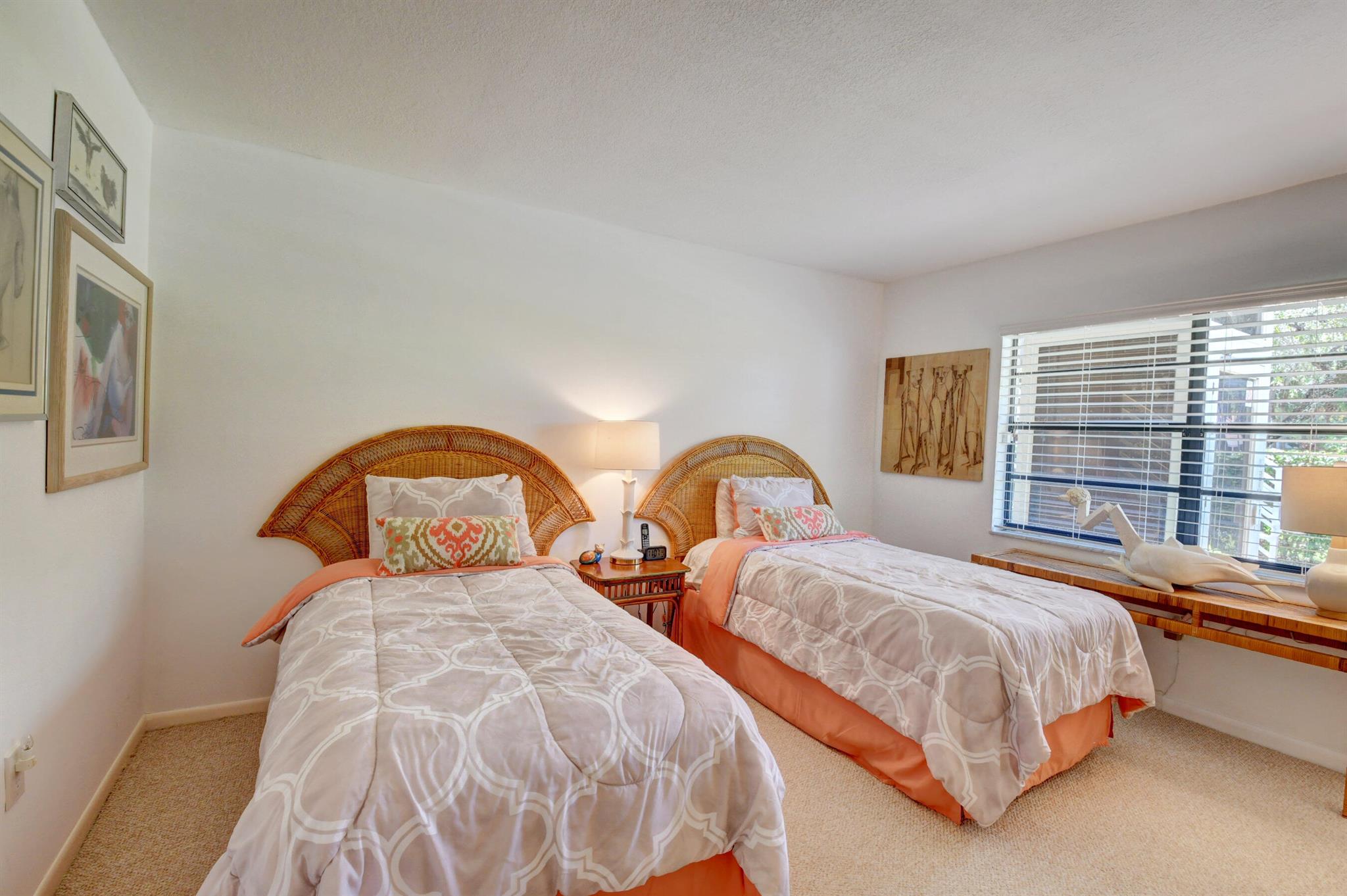 34 Southport Lane Unit: E