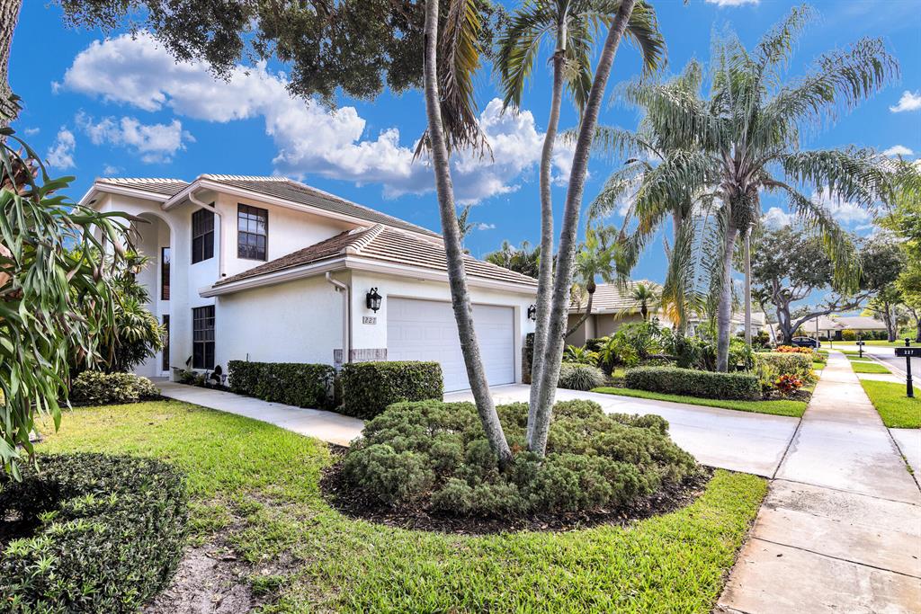 227 Sherwood Forest Drive