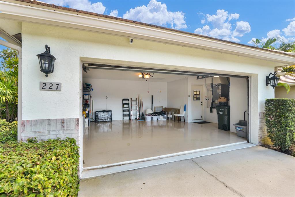 227 Sherwood Forest Drive