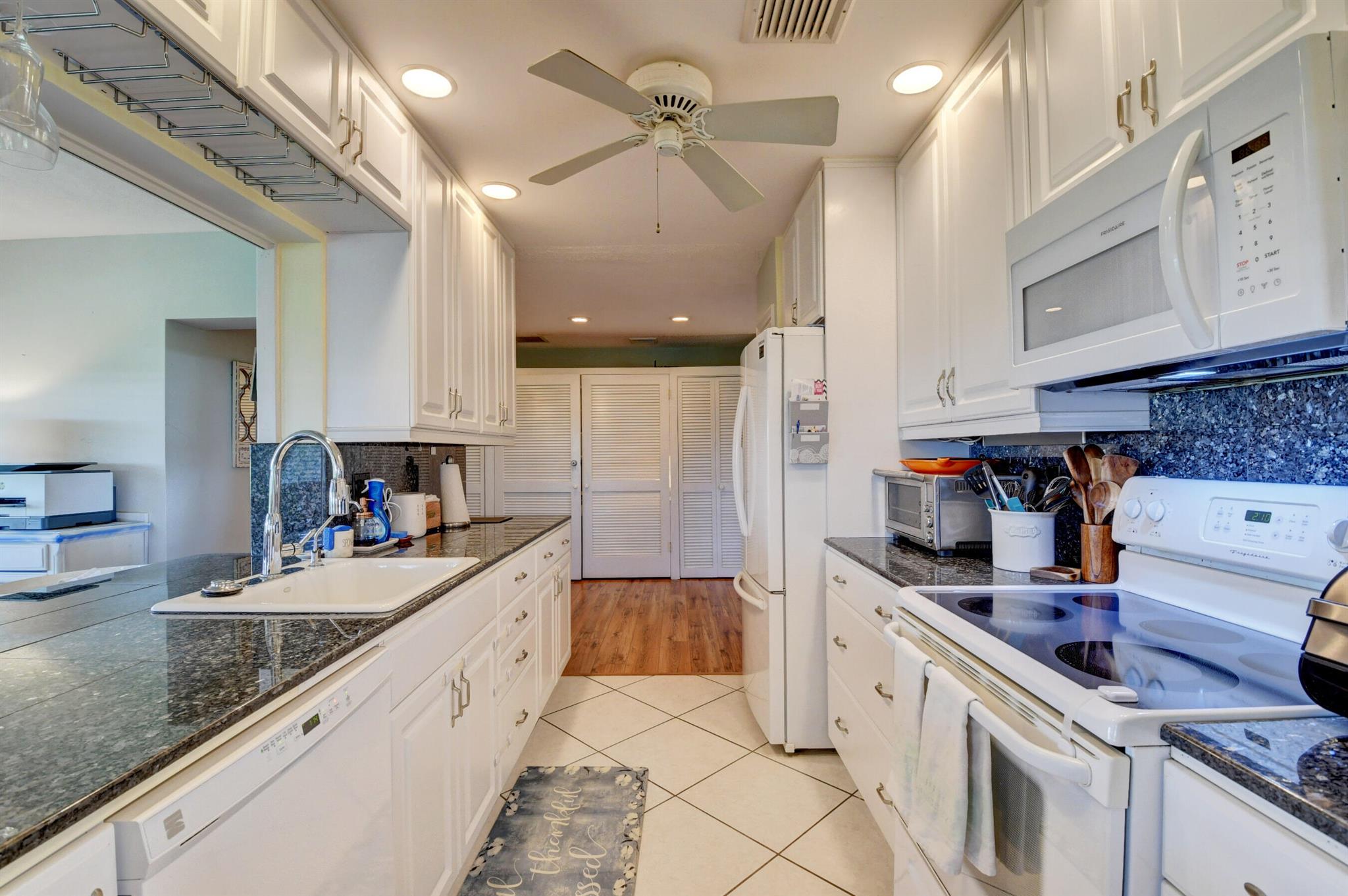 4 Slash Pine Drive