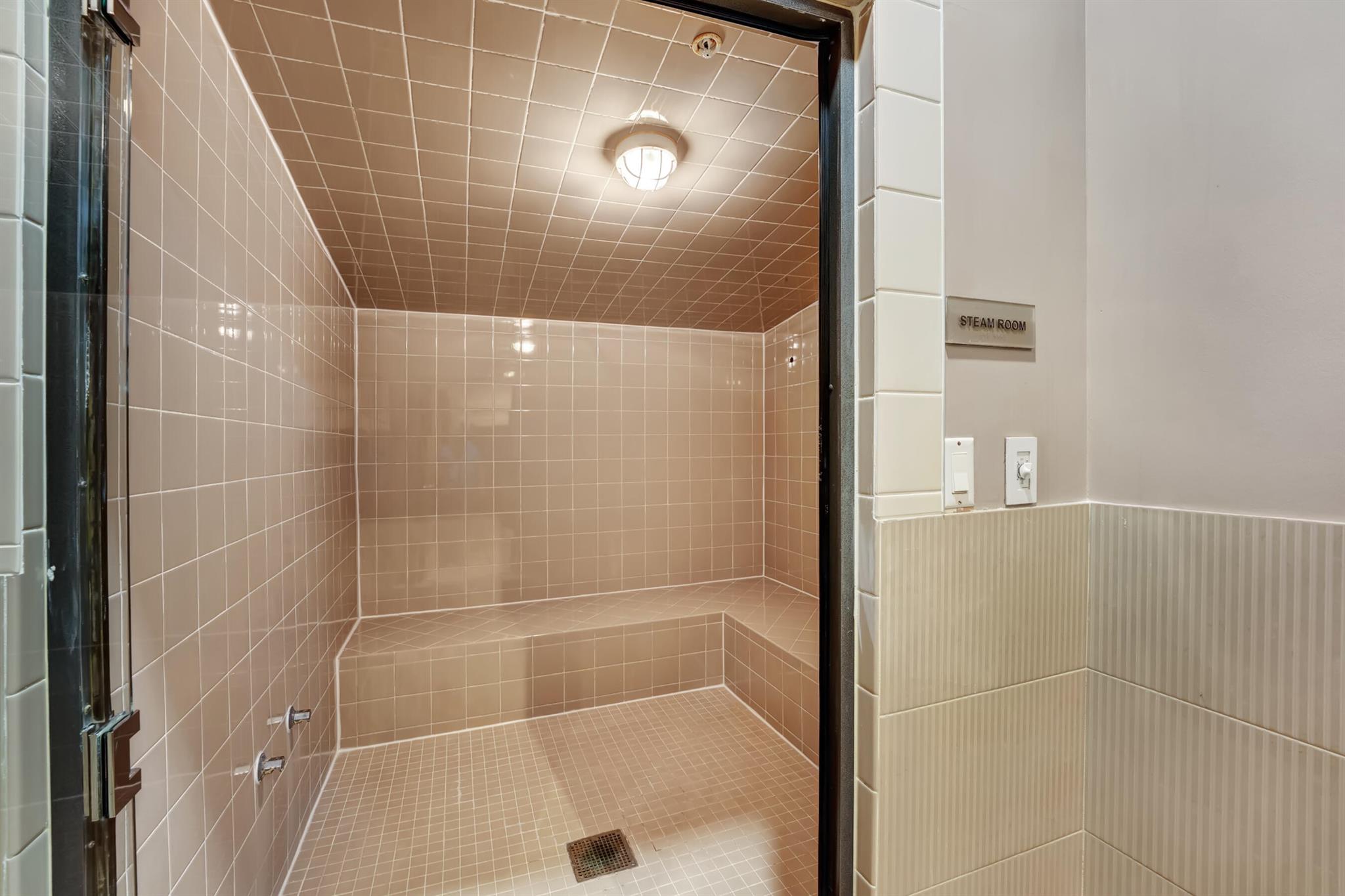 450 N Federal Highway Unit: 812