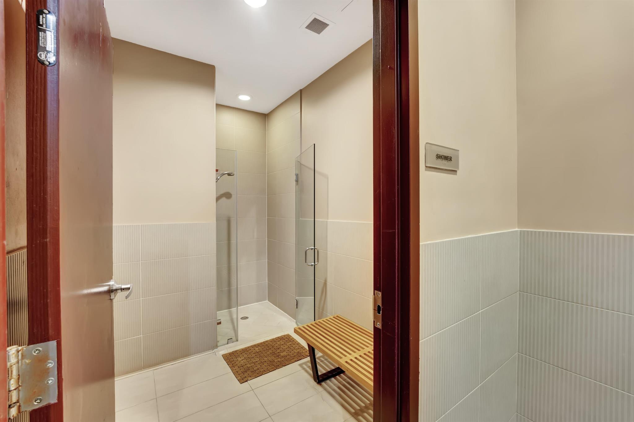 450 N Federal Highway Unit: 812