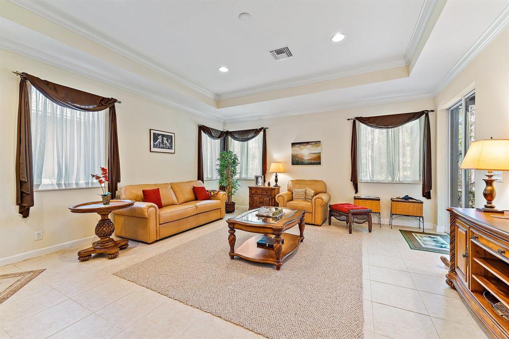 7035 Willow Pine Way