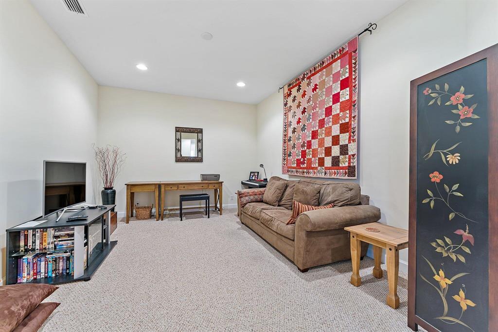 7035 Willow Pine Way