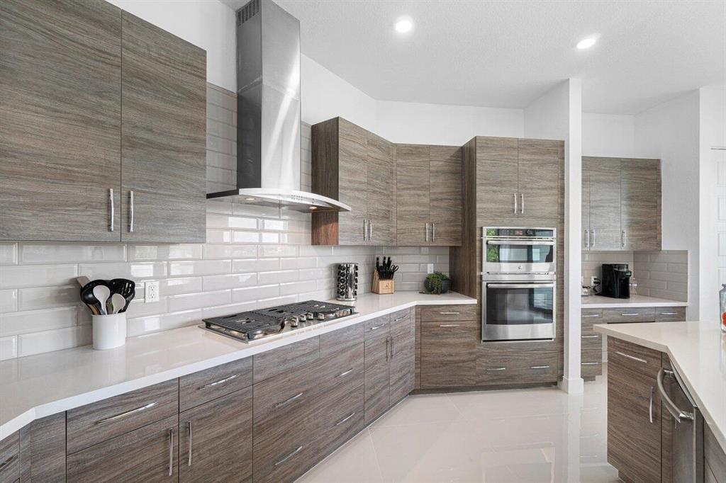 10647 N Lago Vista Circle