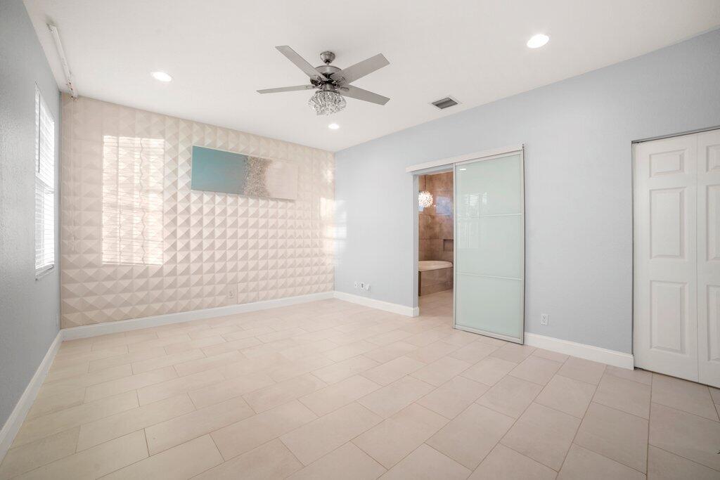 3432 Oakmont Estates Boulevard