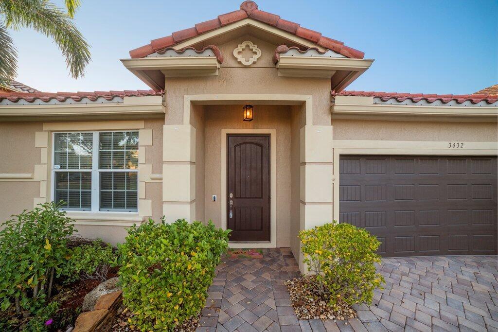 3432 Oakmont Estates Boulevard