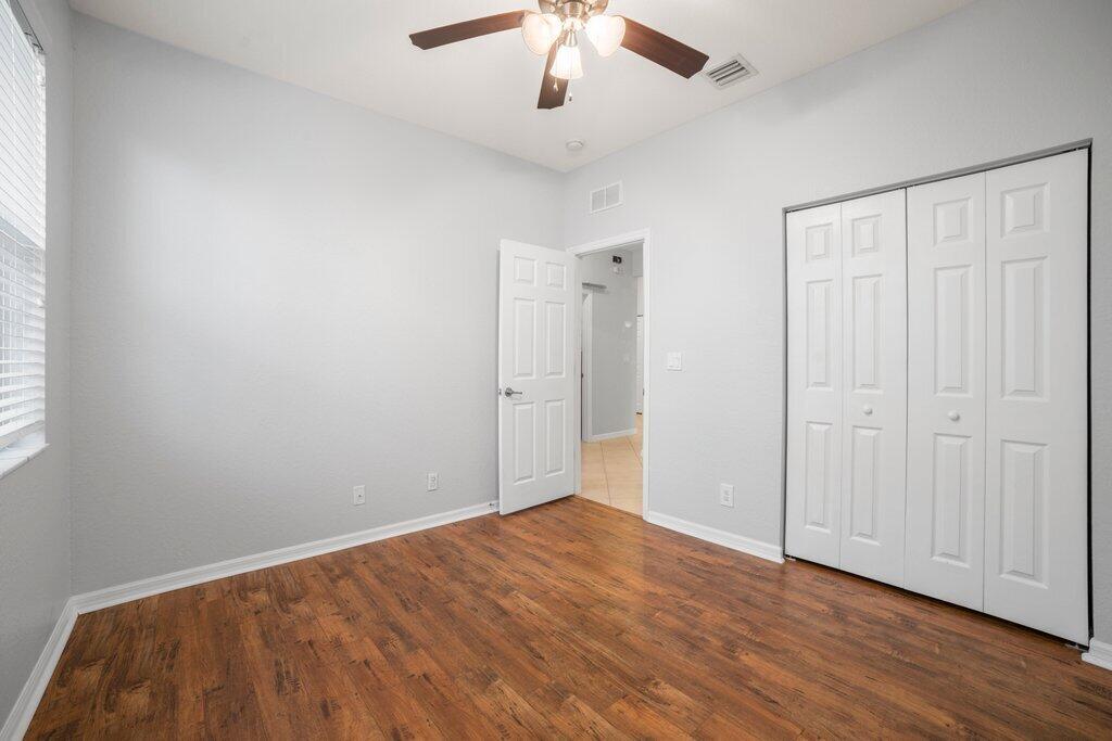 3432 Oakmont Estates Boulevard