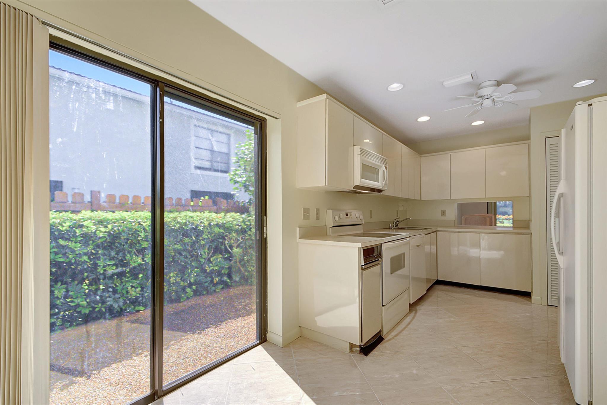 13 Southport Lane A
