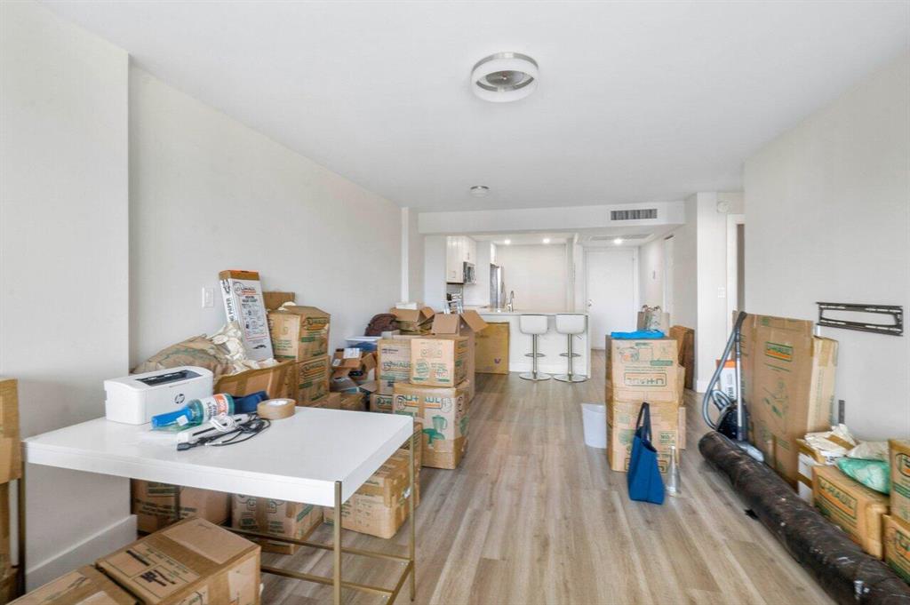 3 Royal Palm Way Unit: 504
