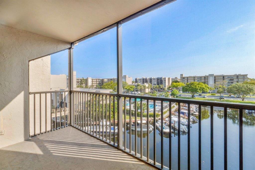 3 Royal Palm Way Unit: 504