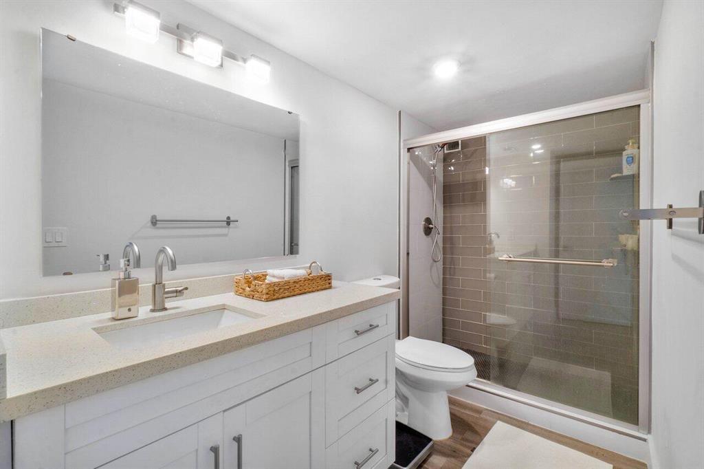 3 Royal Palm Way Unit: 504