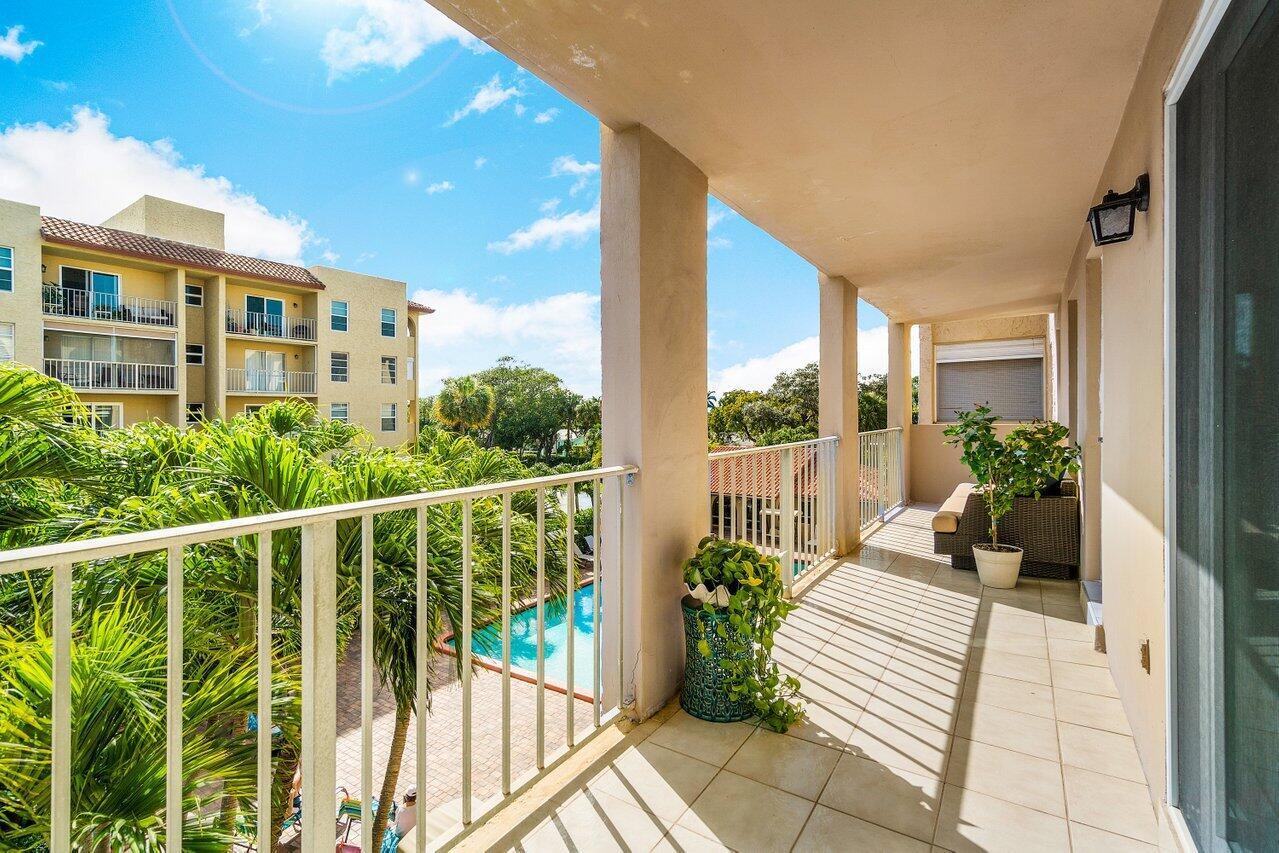 950 Ponce De Leon Road Unit: 307