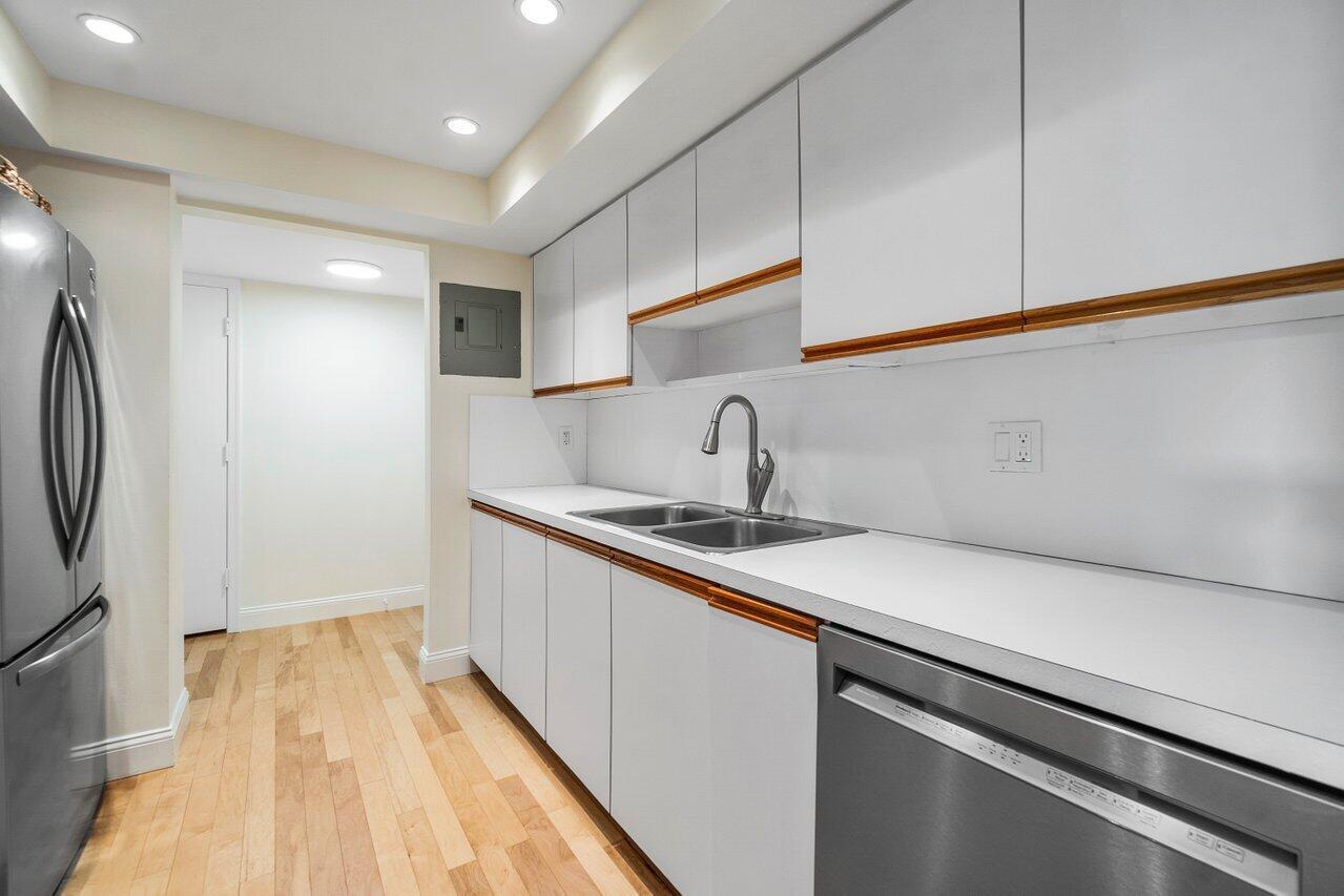 950 Ponce De Leon Road Unit: 307
