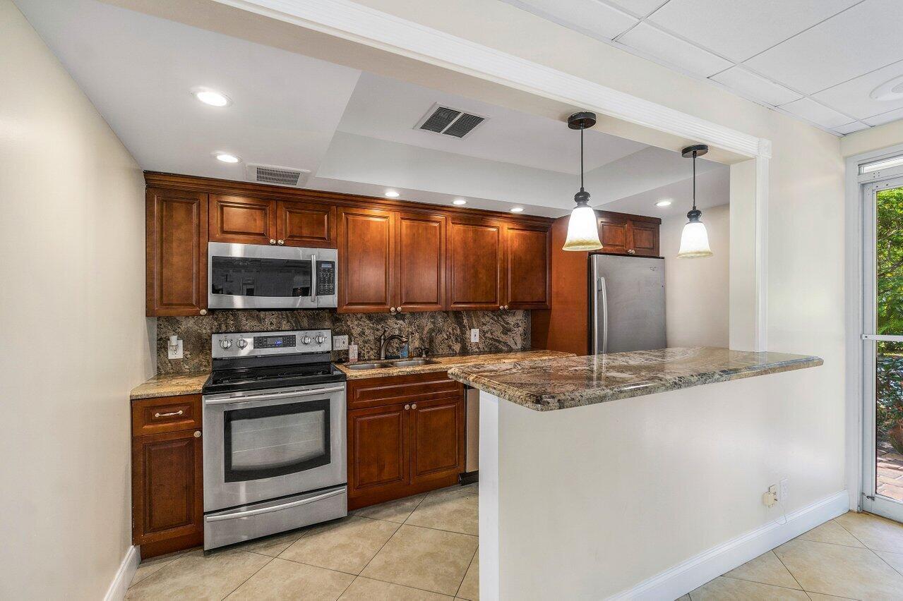 950 Ponce De Leon Road Unit: 307