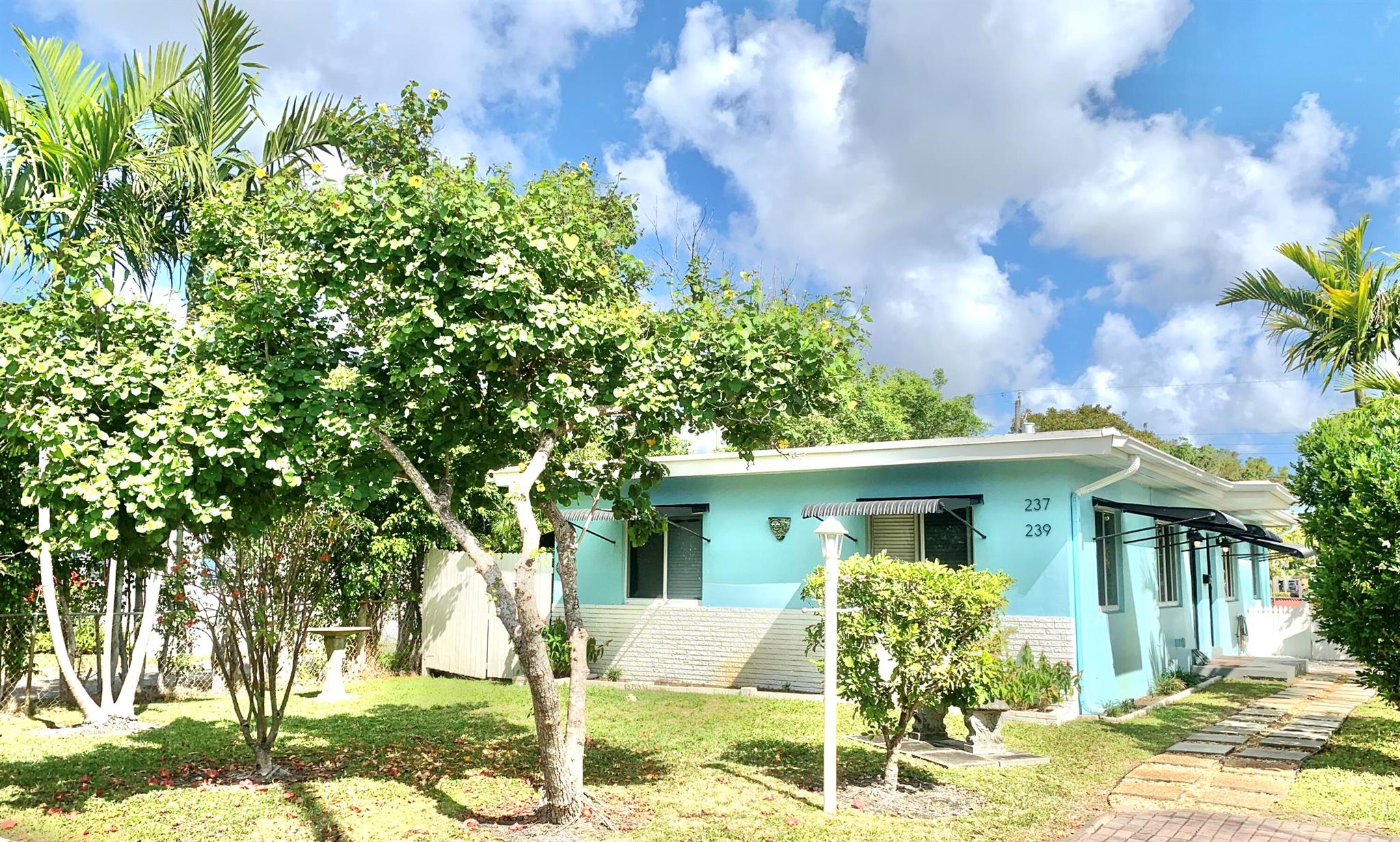 237 NE 12th Street Unit: 1