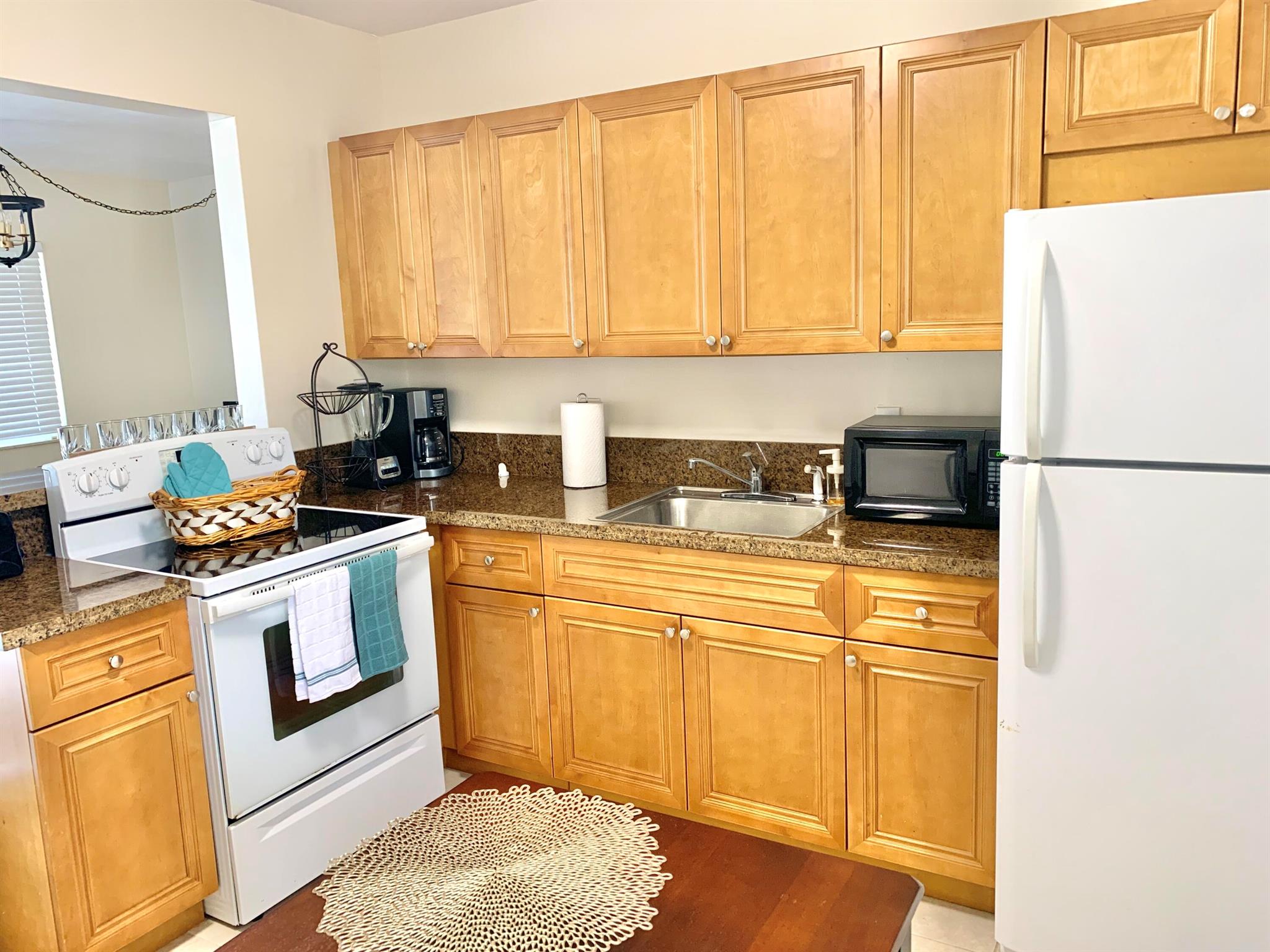 237 NE 12th Street Unit: 1