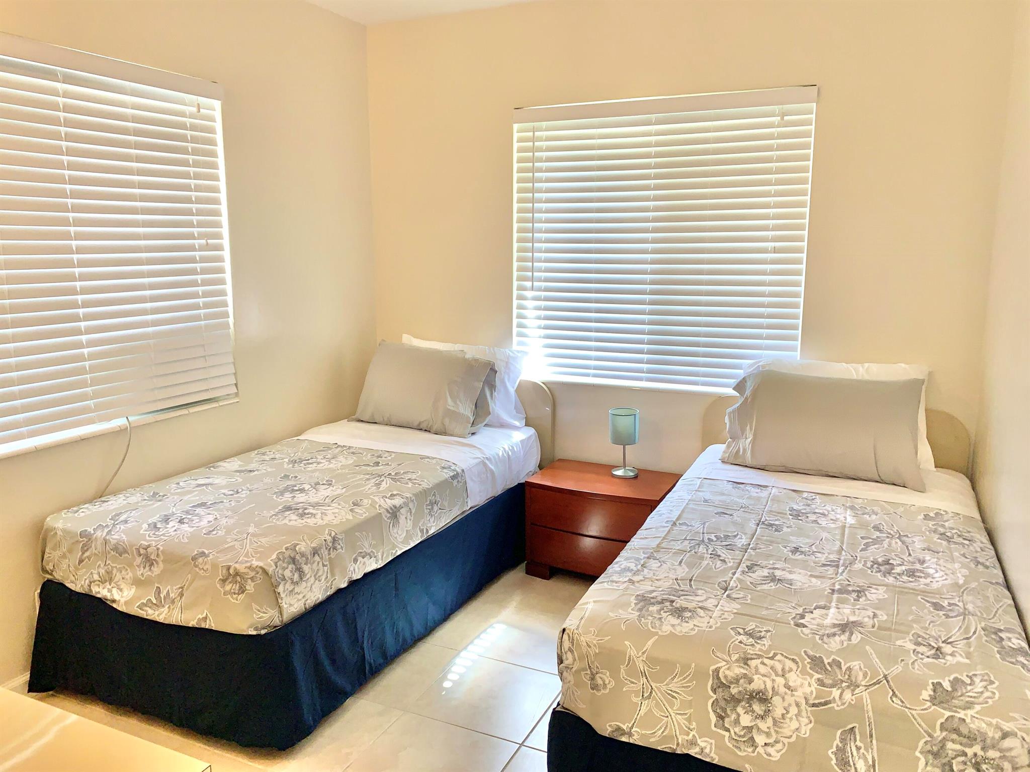 237 NE 12th Street Unit: 1