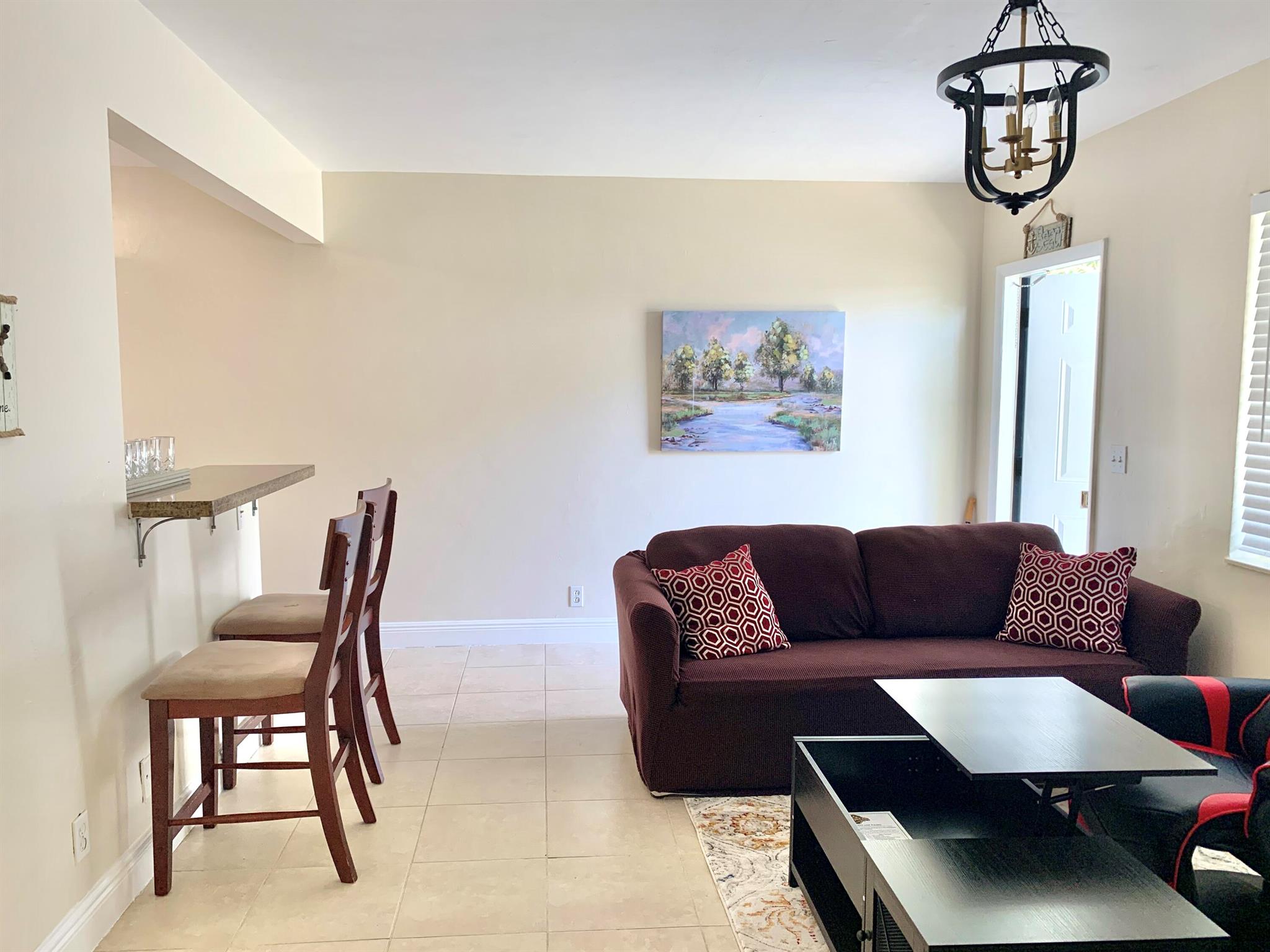 237 NE 12th Street Unit: 1