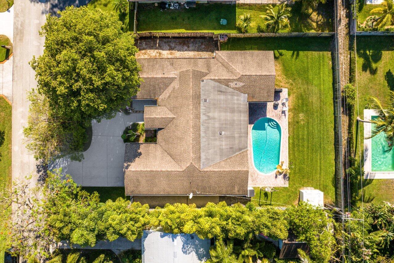 1161 SW 16th Street