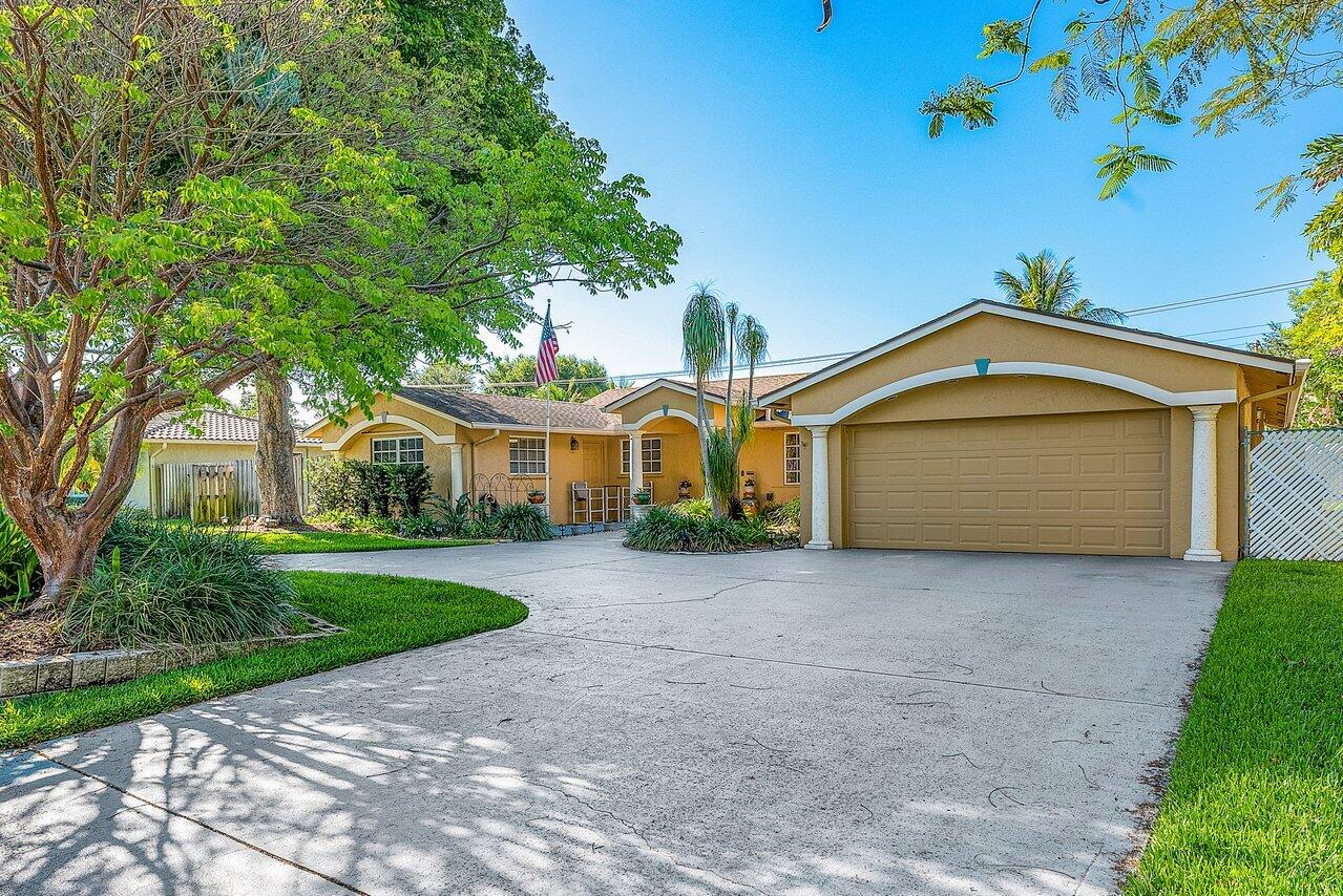 1161 SW 16th Street