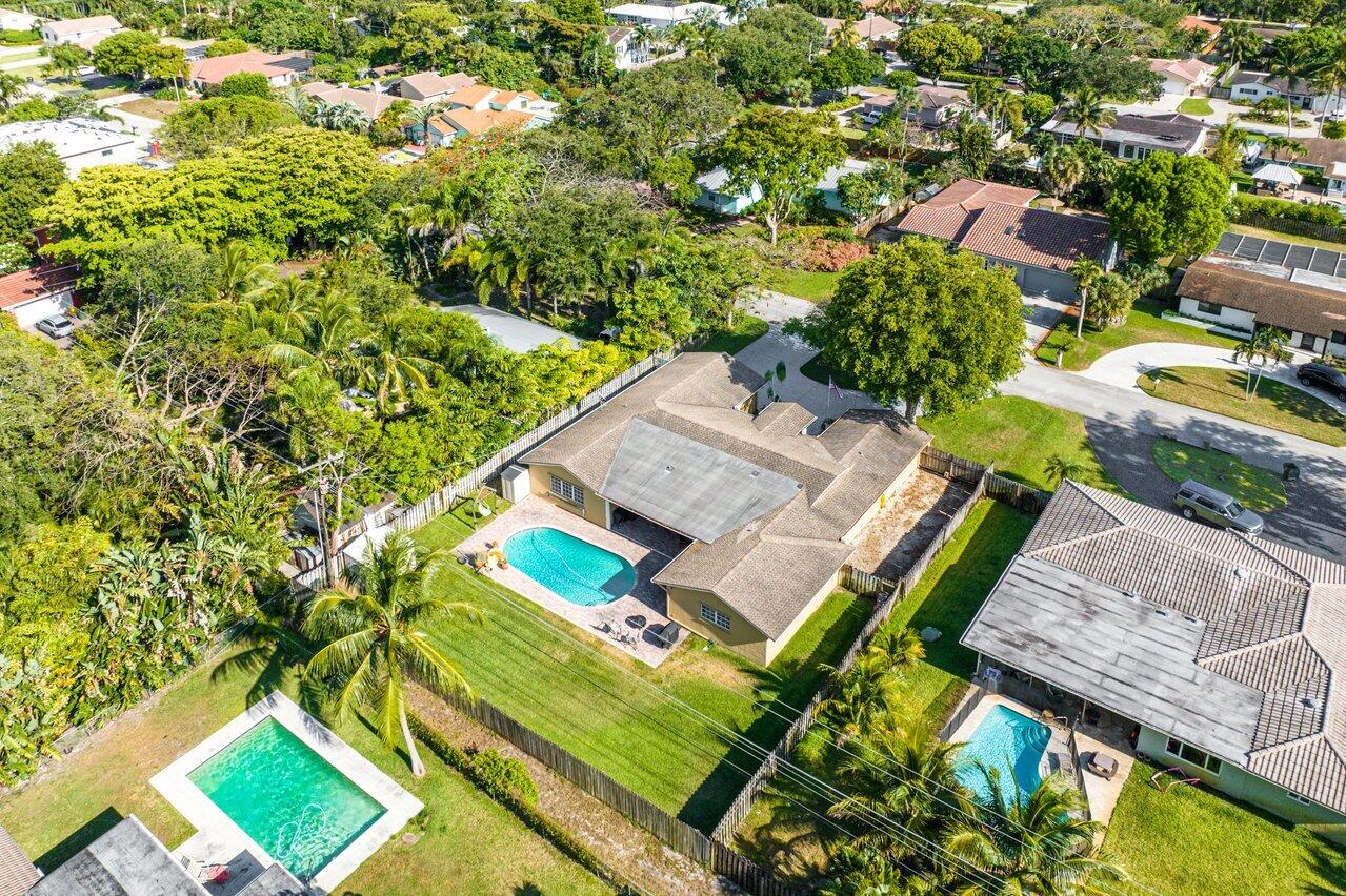 1161 SW 16th Street