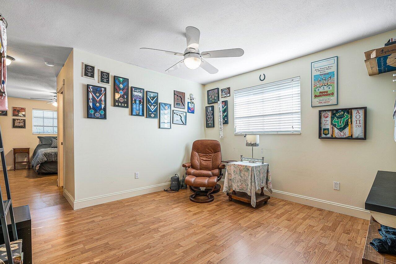 1161 SW 16th Street