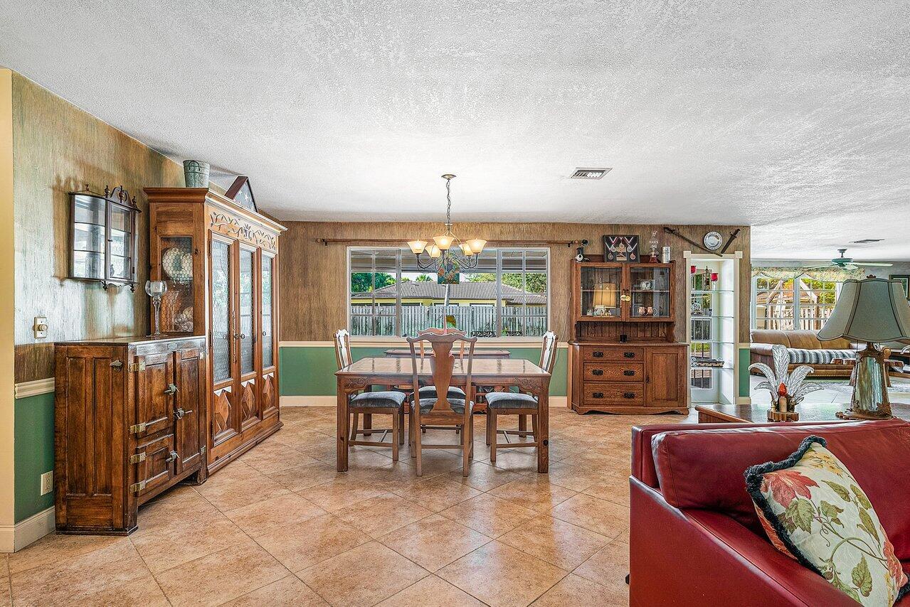 1161 SW 16th Street
