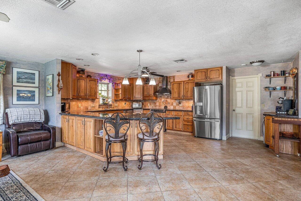 1161 SW 16th Street