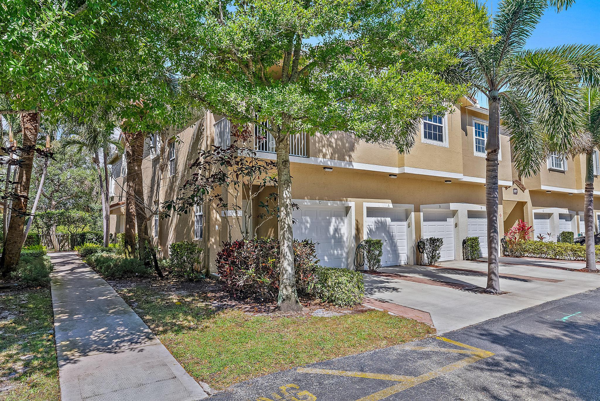 117 Lighthouse Circle Unit: B