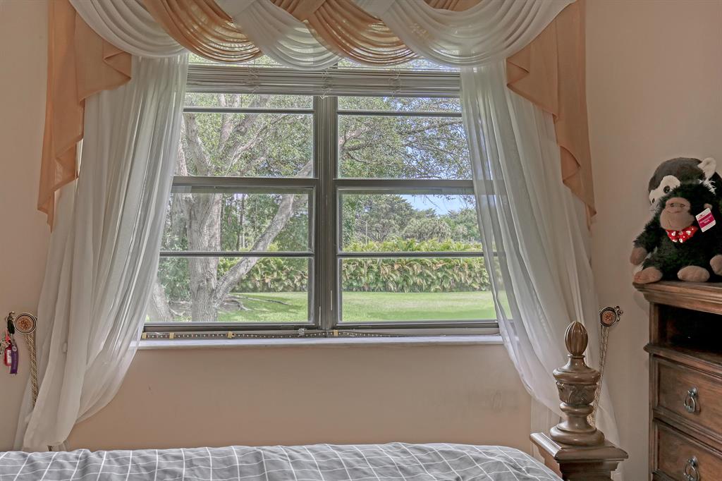 9440 SW 8th Street Unit: 203