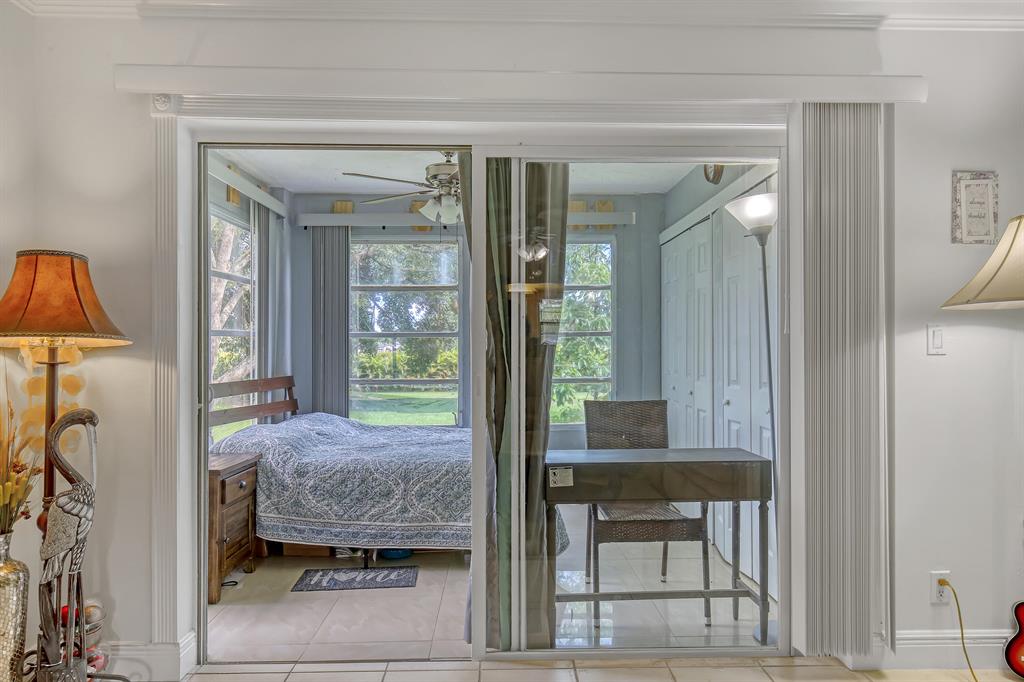 9440 SW 8th Street Unit: 203