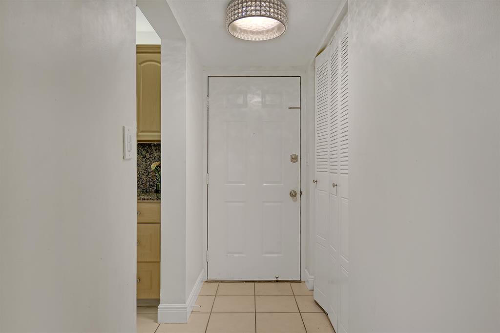 9440 SW 8th Street Unit: 203