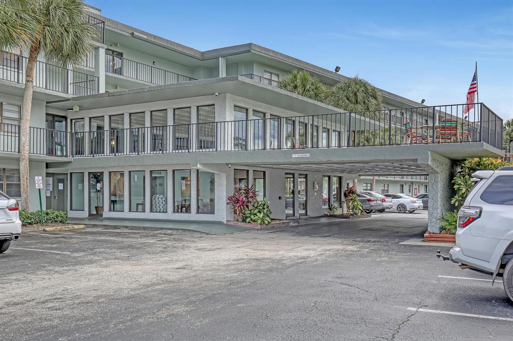 9440 SW 8th Street Unit: 203