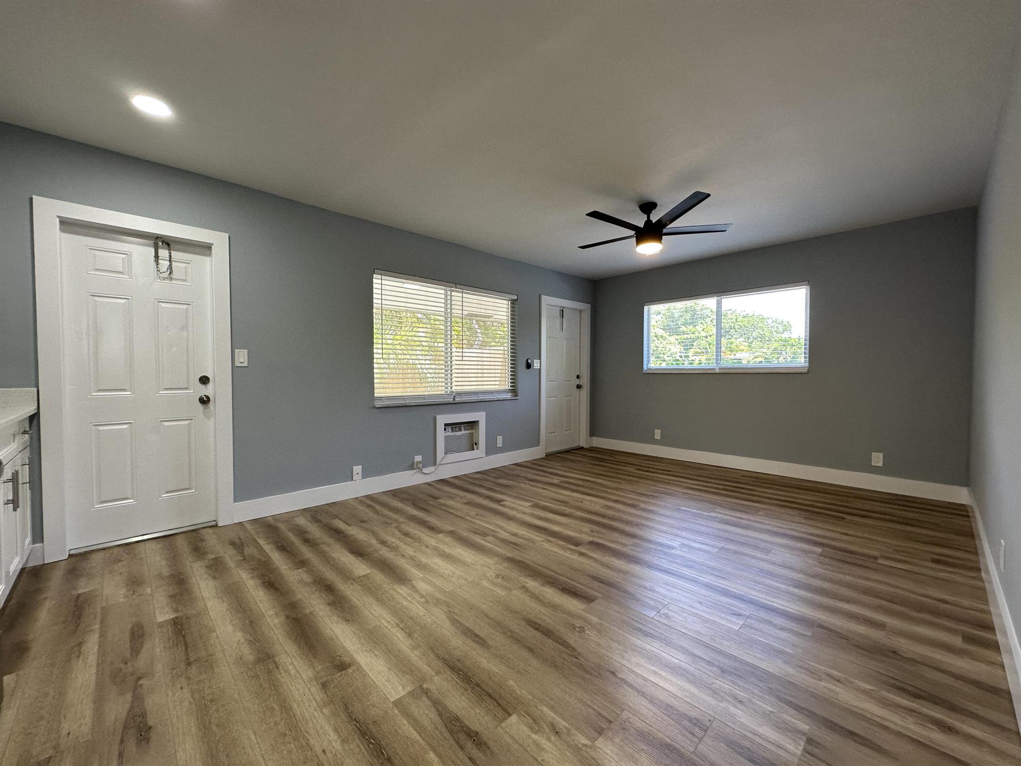 812 NE 17th Street Unit: 1