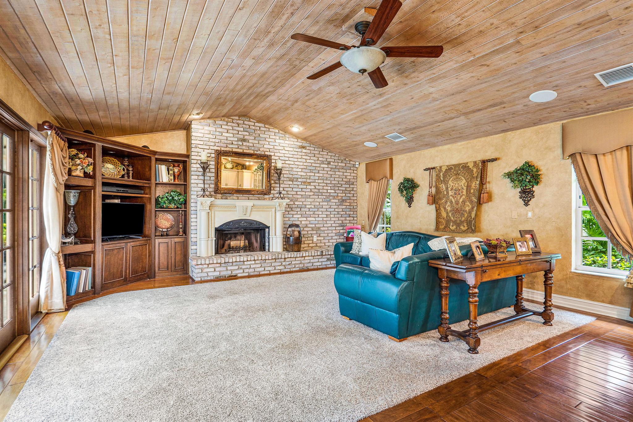 2695 NW 45th Street