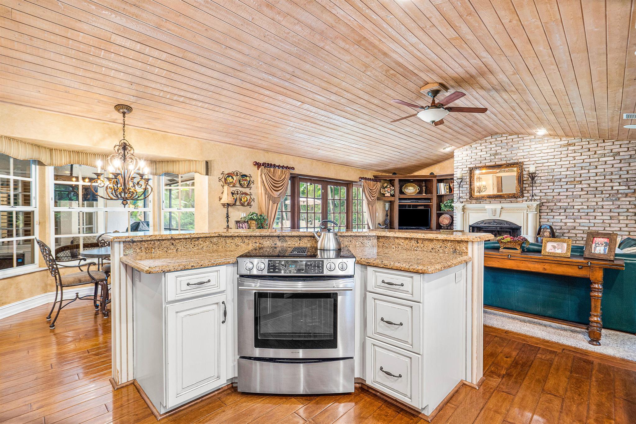 2695 NW 45th Street