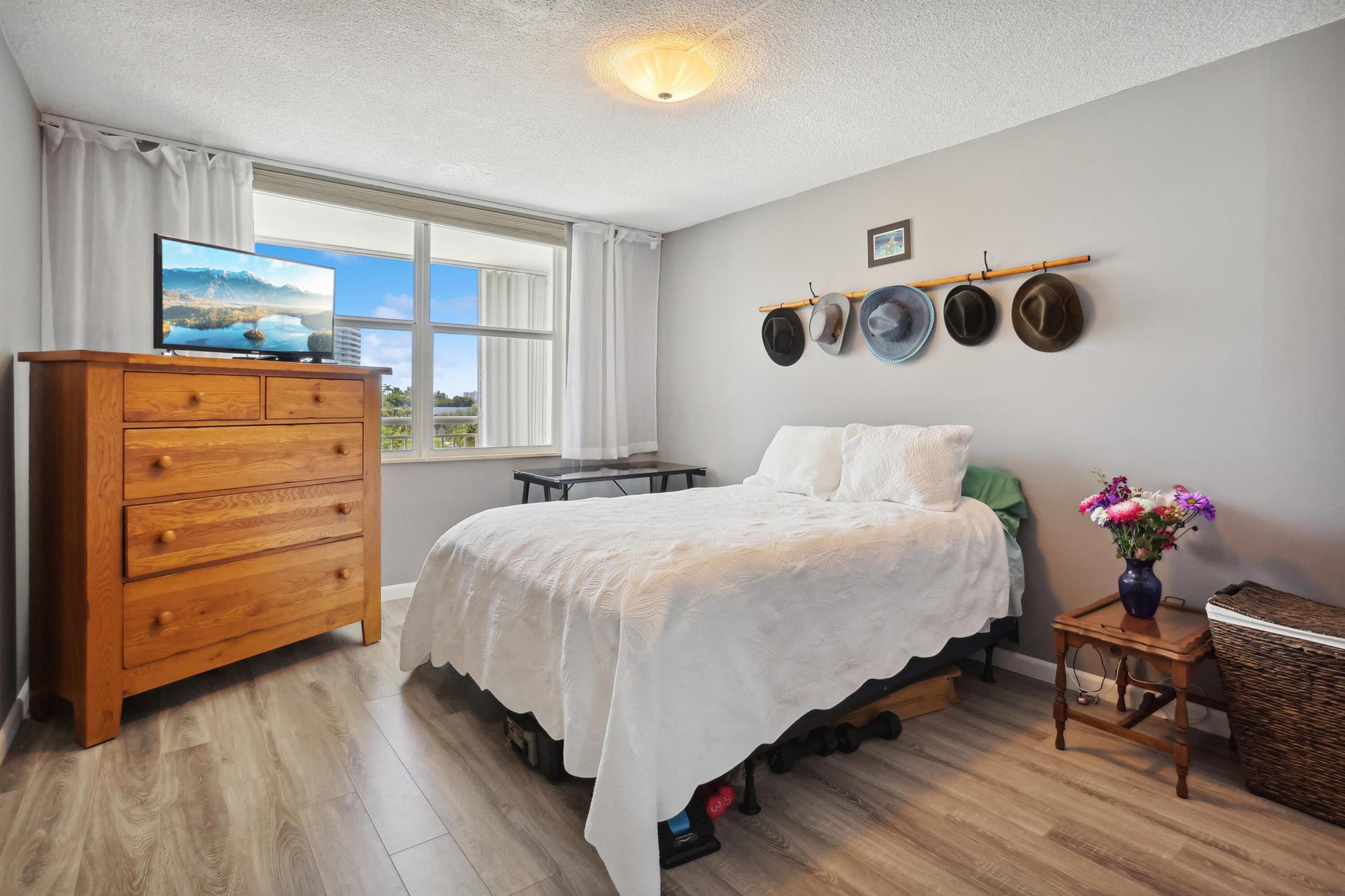 201 N Ocean Boulevard Unit: 702