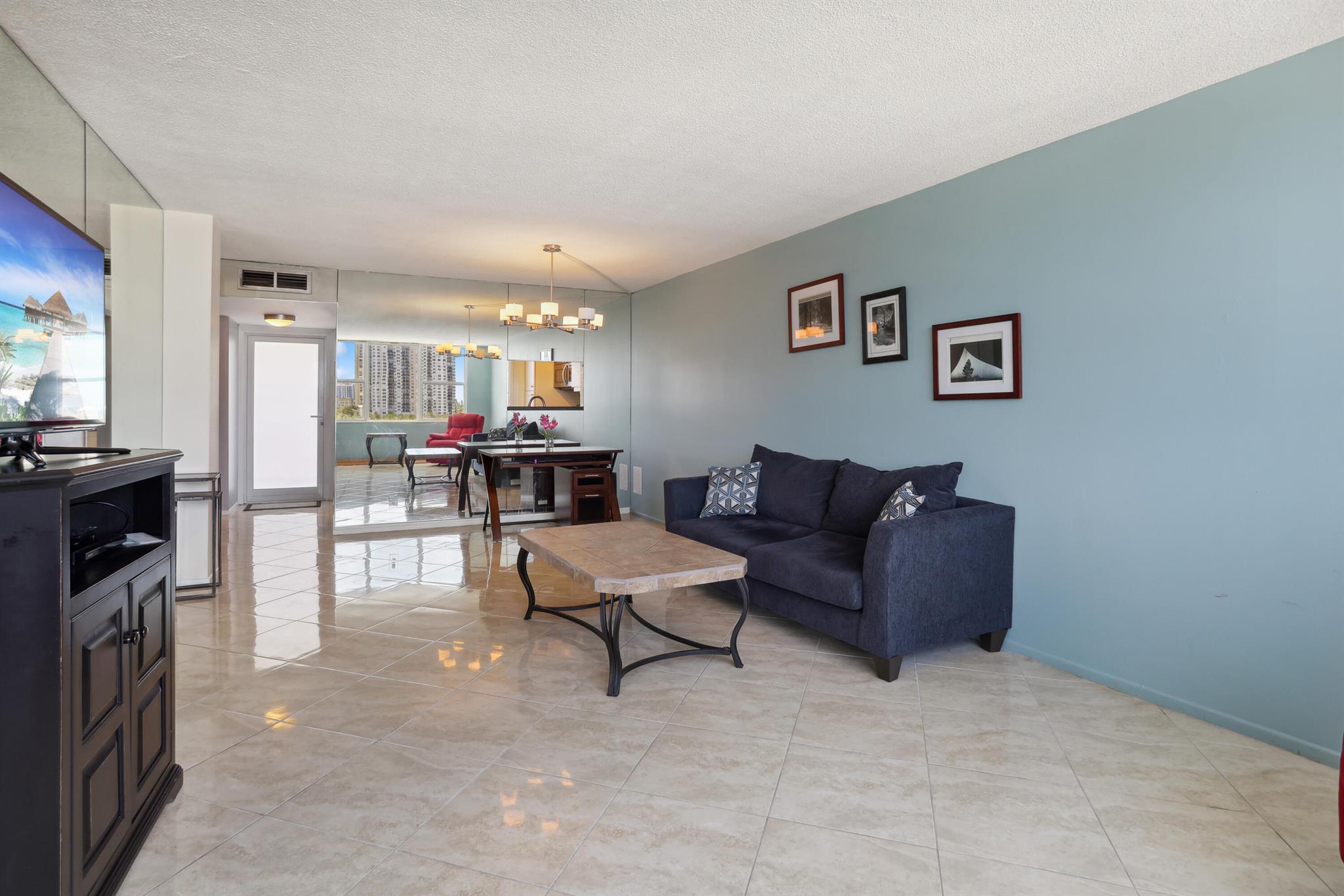 201 N Ocean Boulevard Unit: 702