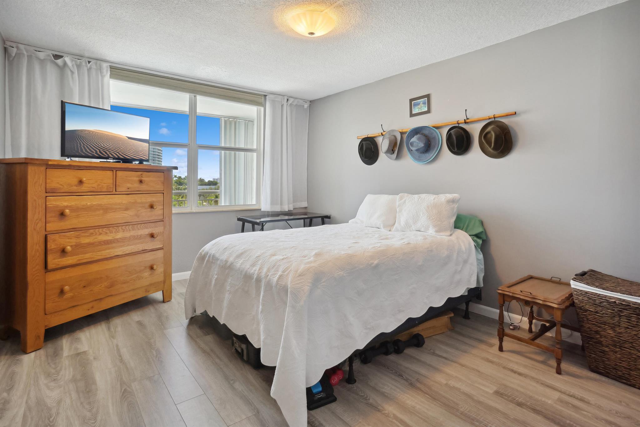 201 N Ocean Boulevard Unit: 702