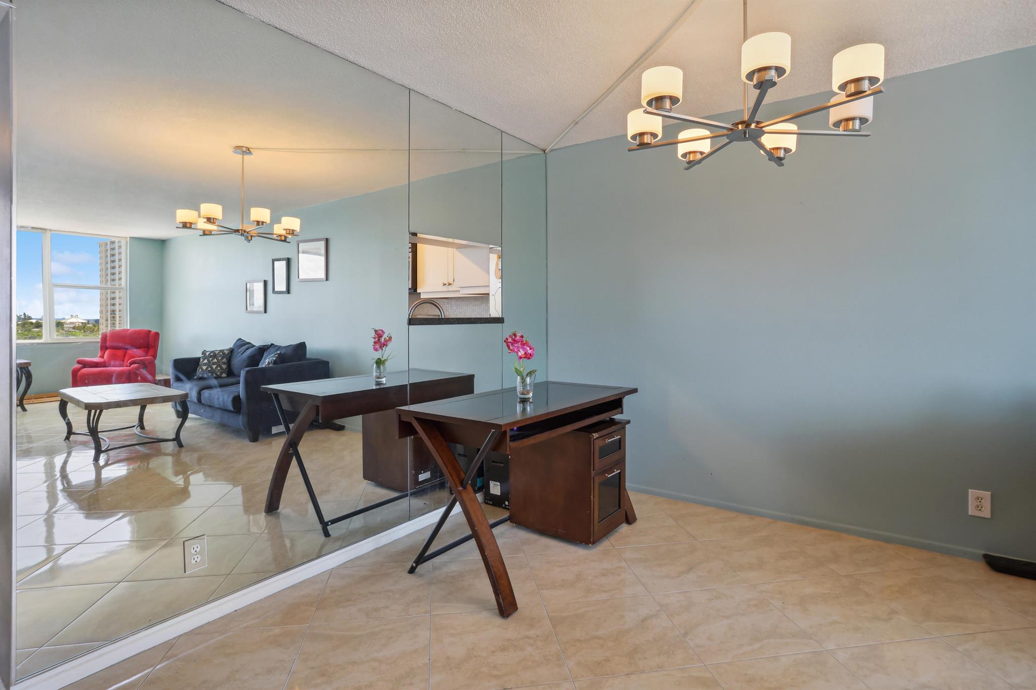 201 N Ocean Boulevard Unit: 702