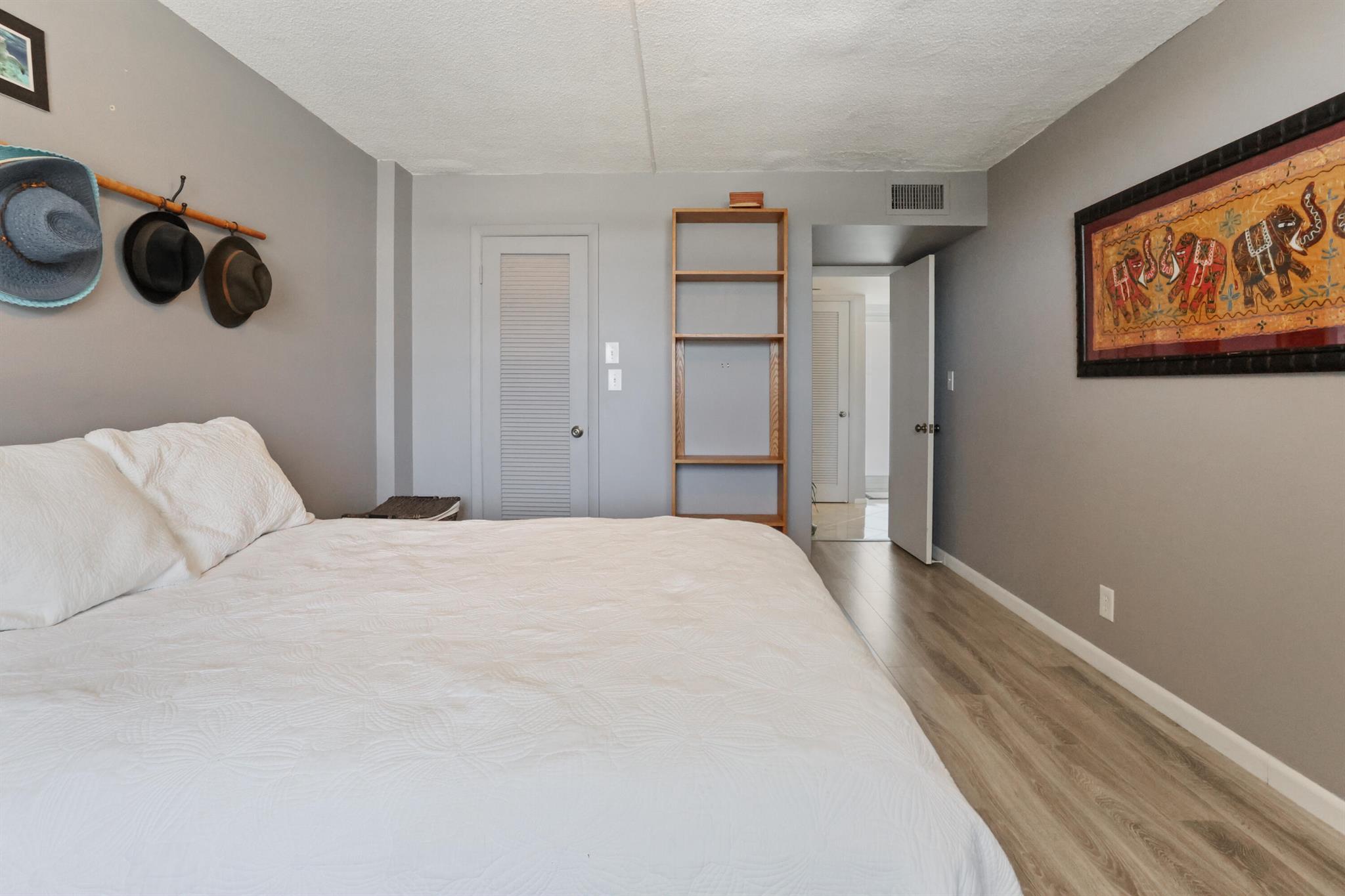 201 N Ocean Boulevard Unit: 702