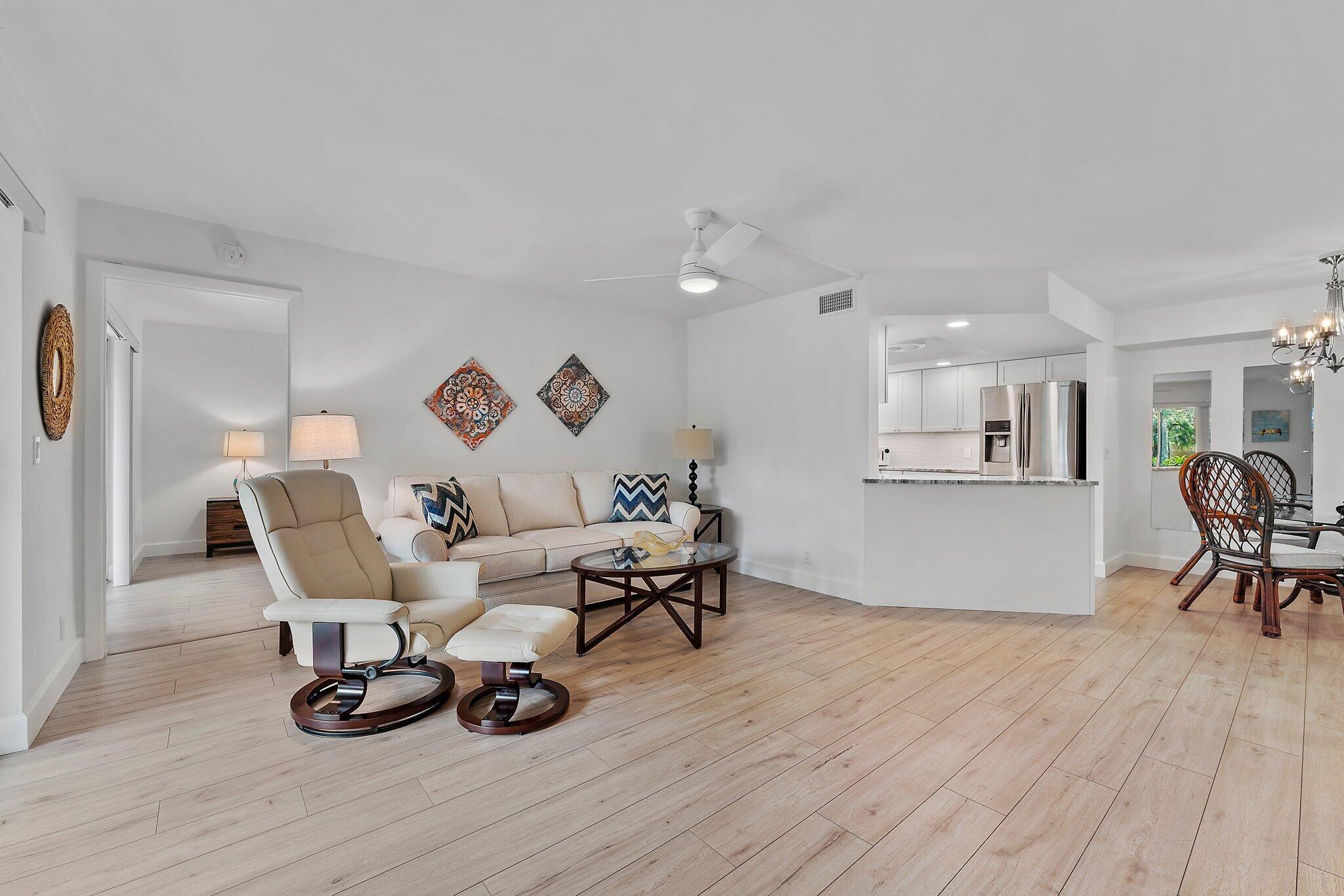 6524 Chasewood Drive Unit: C