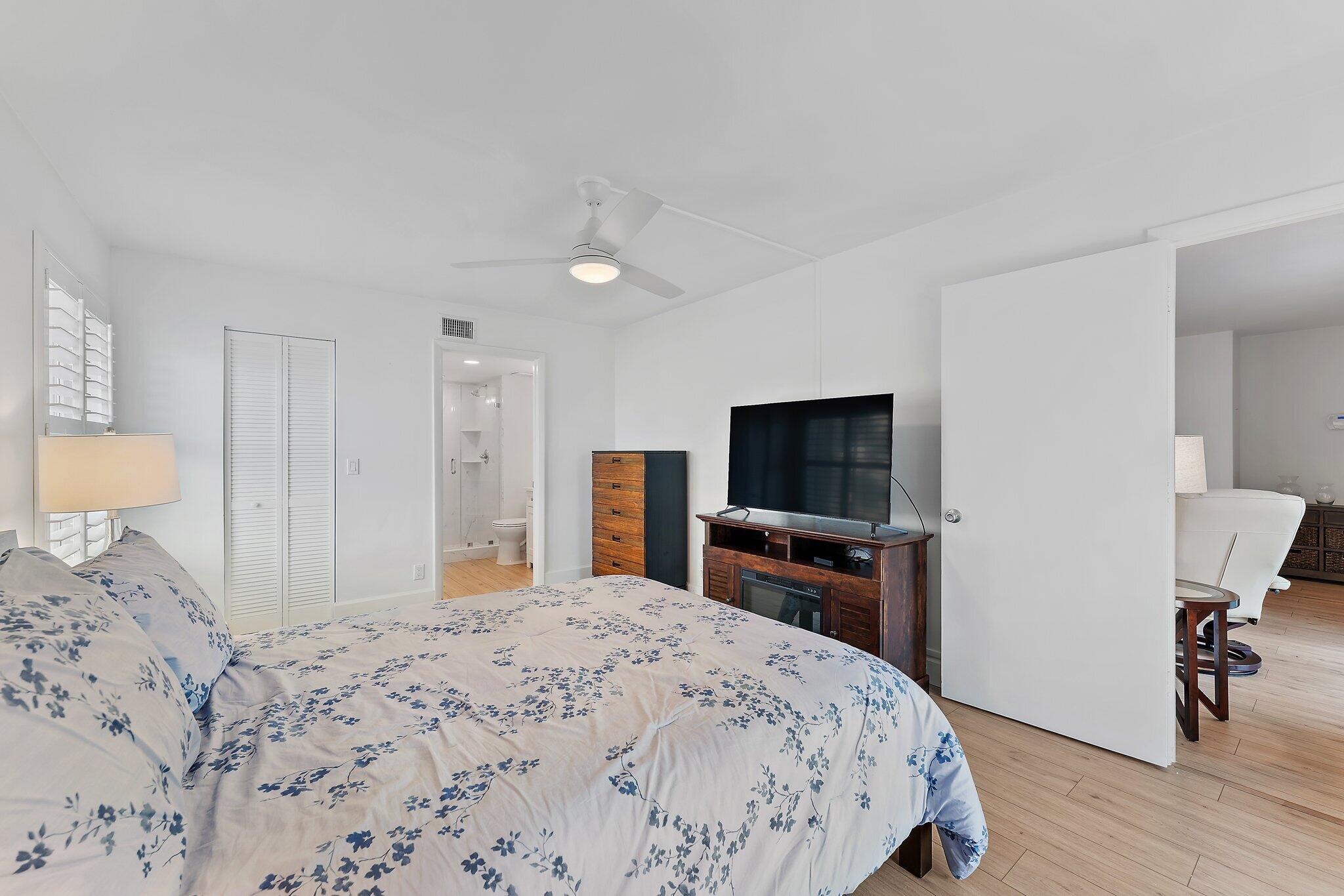 6524 Chasewood Drive Unit: C