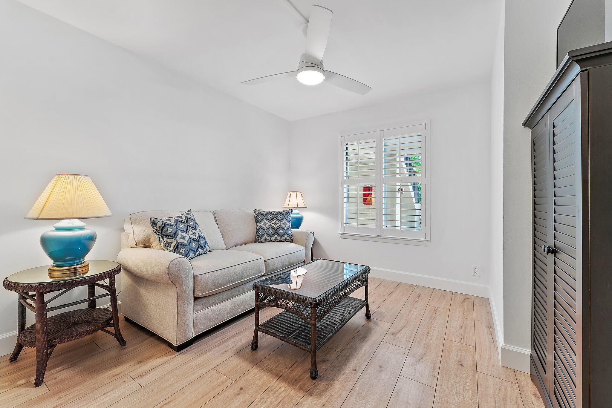 6524 Chasewood Drive Unit: C